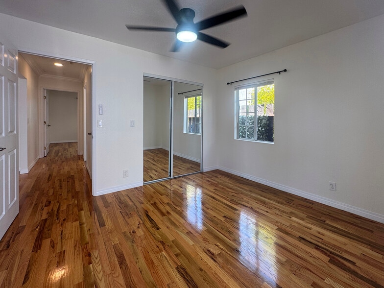 Building Photo - 1210 Manzanita St