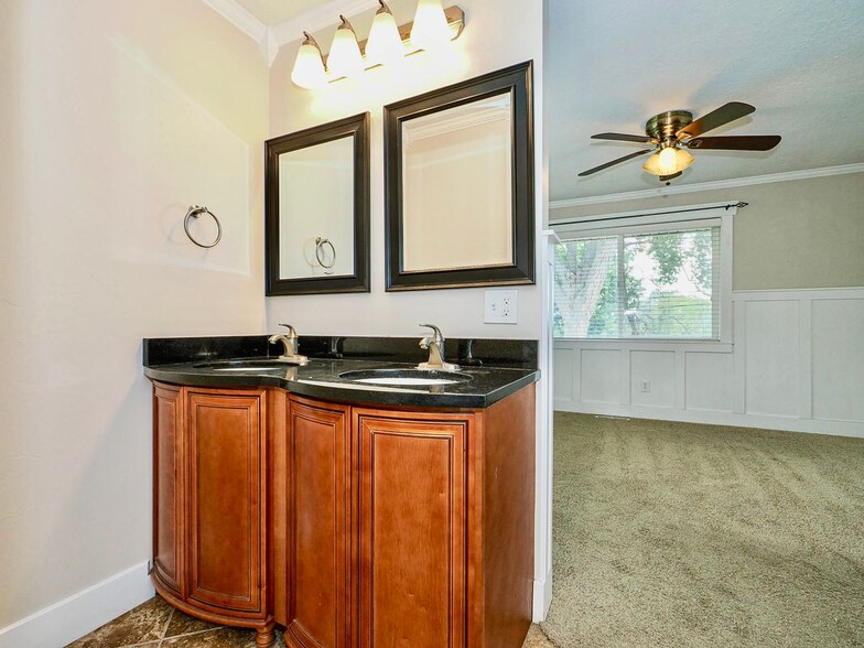 Building Photo - 2850 S 2750 E