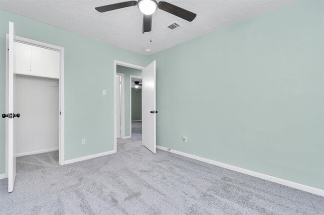 Building Photo - 1811 Eastfield Dr