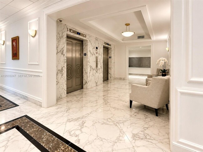 Building Photo - 5700 Collins Ave