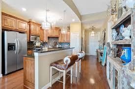 Building Photo - 3 Waterway Square Pl