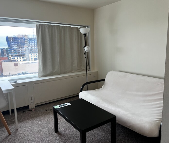 Building Photo - 555 E William St