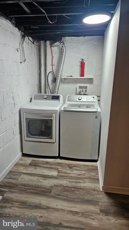 Building Photo - 4213 Hildreth St SE