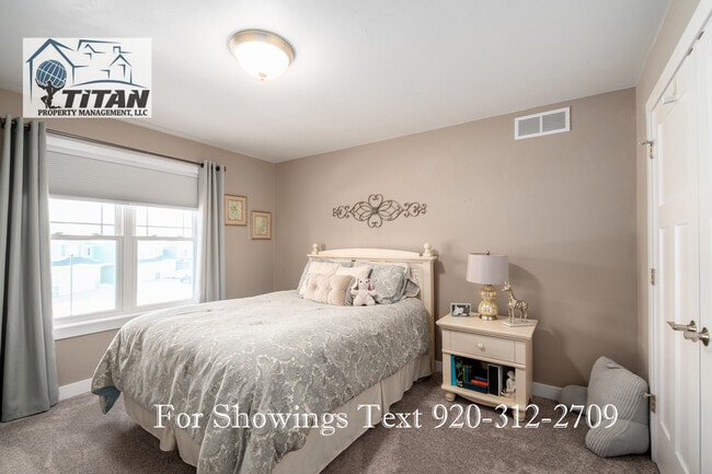 Building Photo - 1012 Faith Ct