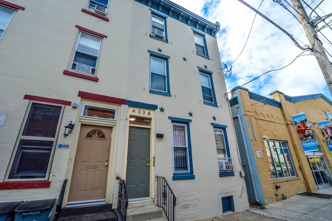 Building Photo - Victorian Conversion Apartments