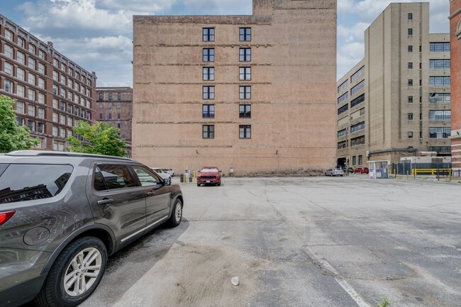 Building Photo - 1113 Washington Ave