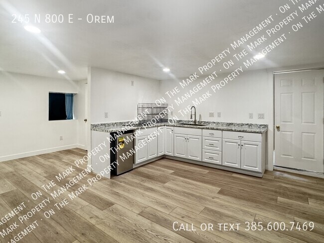 Building Photo - 245 N 800 E