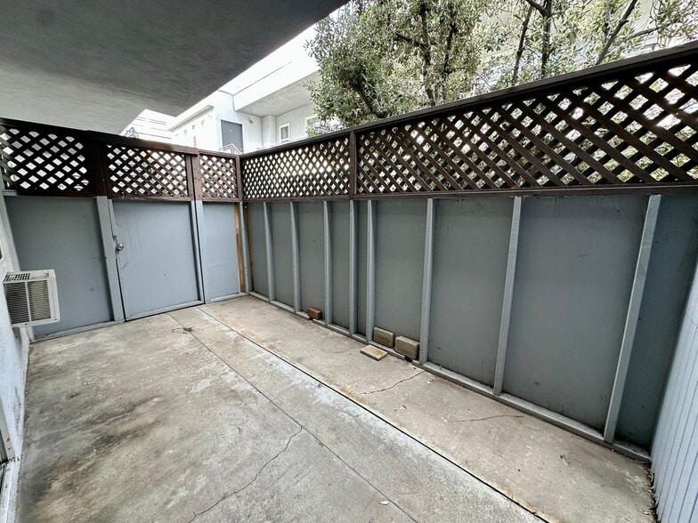 Building Photo - 12301-12307 Pacific Ave