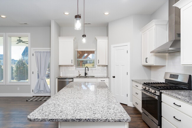 Building Photo - 4914 Glide Cv