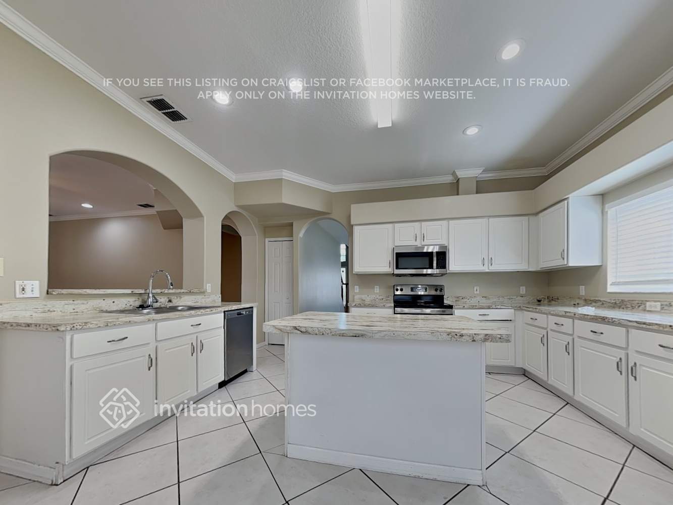 Building Photo - 401 Ventura Dr