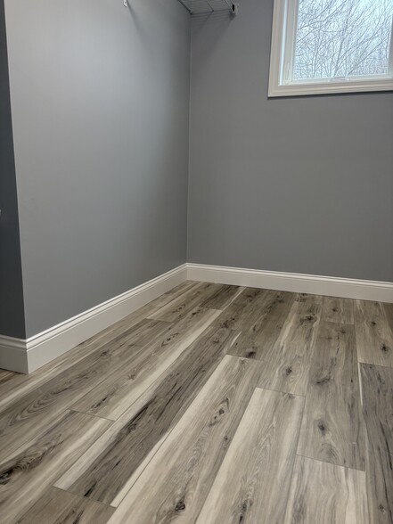 Building Photo - 9 Woodville Cir