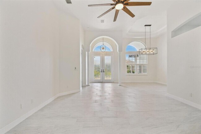 Building Photo - 13792 Long Lake Ln