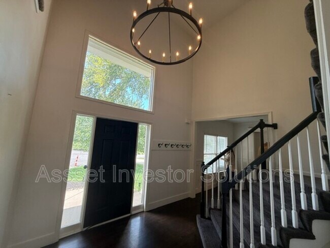 Building Photo - 8004 W 144th Pl