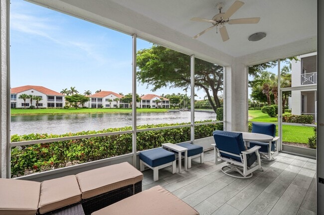Building Photo - 123 Palm Bay Terrace
