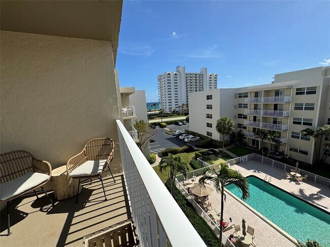 Building Photo - 2929 S Ocean Blvd