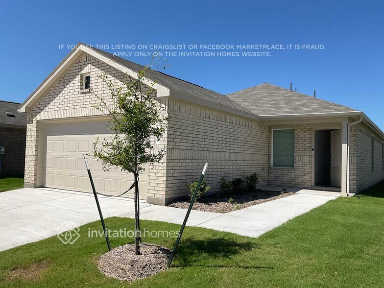 Primary Photo - 935 Carrick Dr