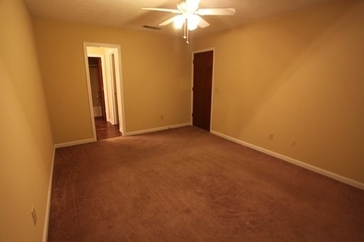 Building Photo - Cedar Chase 3 Bedrooms