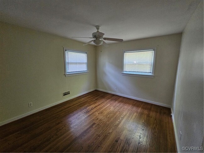 Building Photo - 6947 Montauk Dr