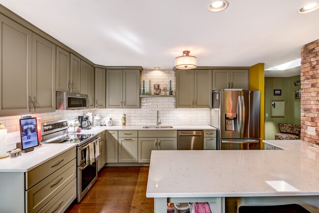 Kitchen - 3373 Whispering Pines Ln