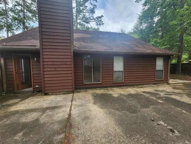 Building Photo - 3833 Mosswood Rd
