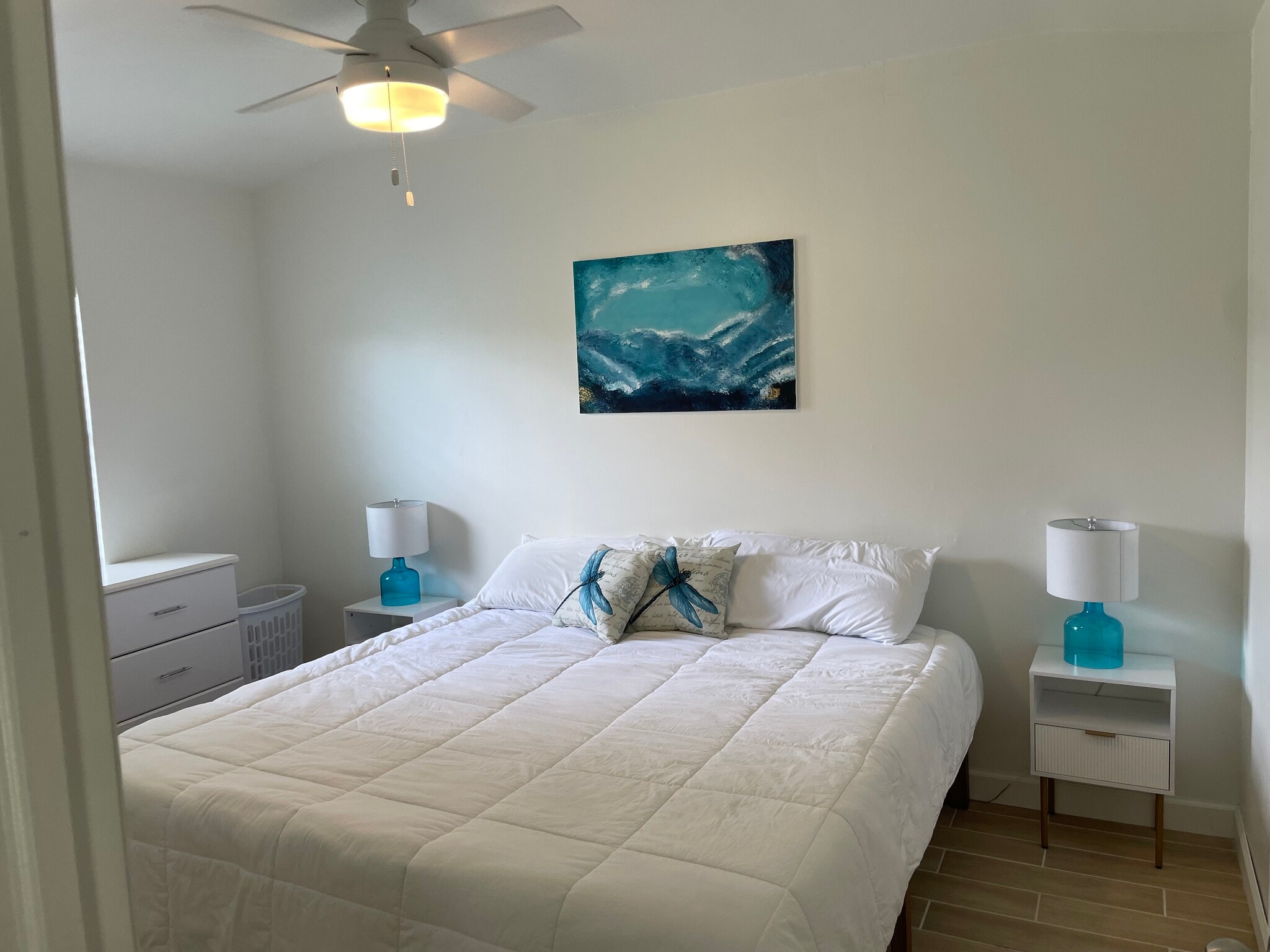 Building Photo - 104 W Osceola Ln