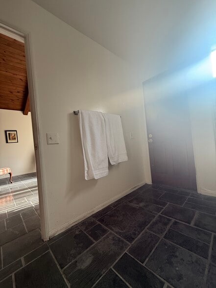 Building Photo - 12011 Browning Ave