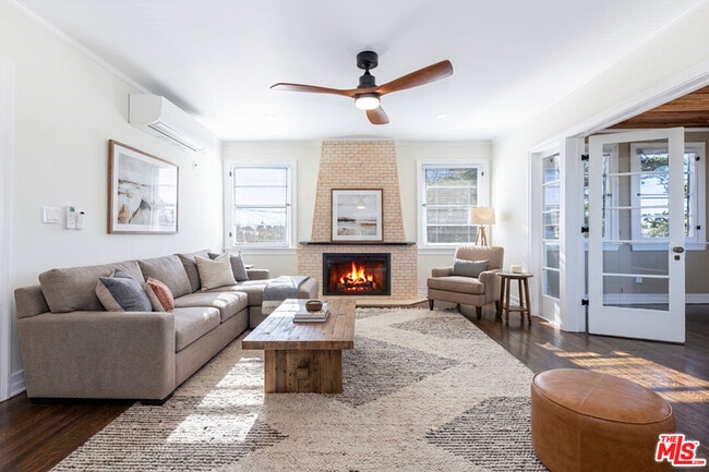 Building Photo - 1526 Myra Ave