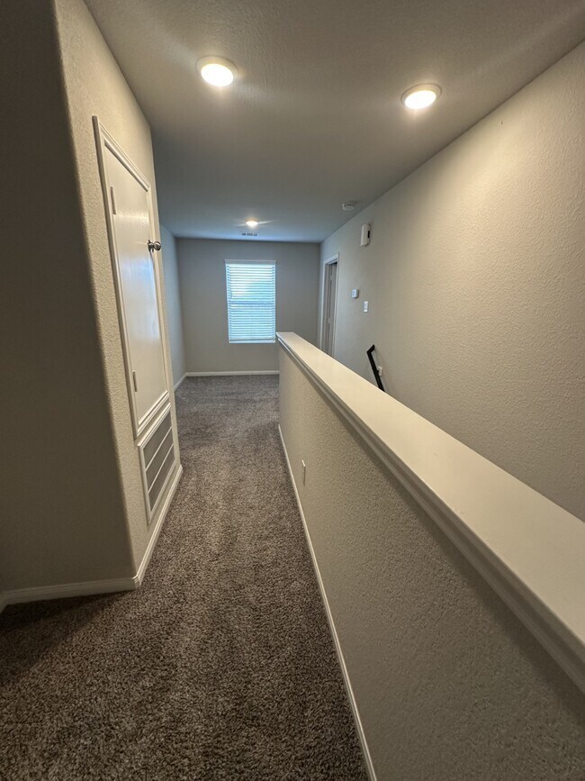 Building Photo - 2146 10th St