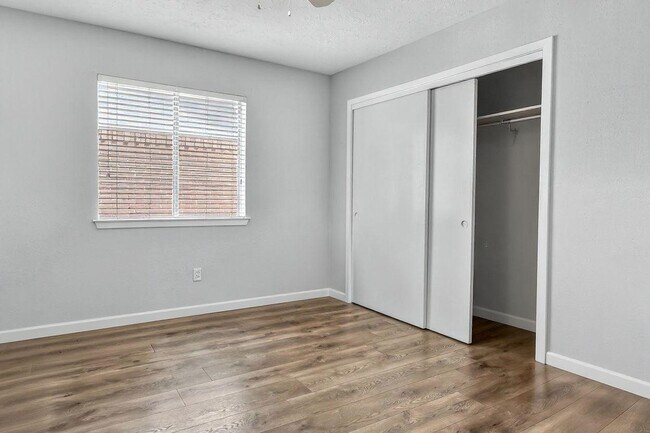 Building Photo - 7331 Misty Morning Dr