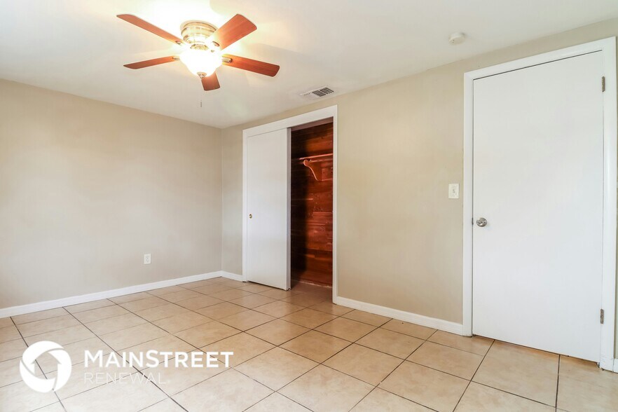 Building Photo - 4031 Claremont Dr