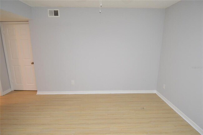 Building Photo - 8613 Mallard Reserve Dr