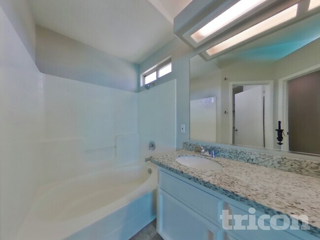 Building Photo - 4149 Shandwick Dr