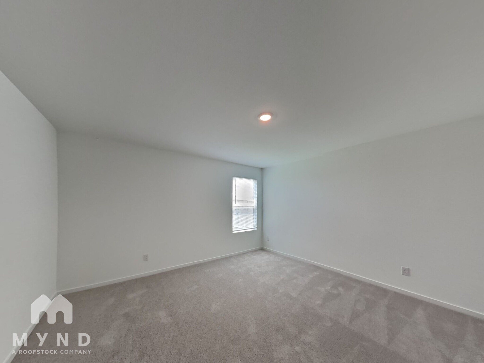 Building Photo - 217 Poplar Pl