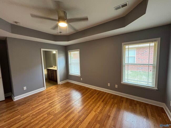 Building Photo - 29929 Park Hill Dr