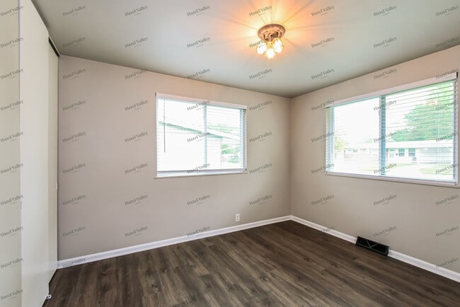 Building Photo - 10531 Rothwell Dr
