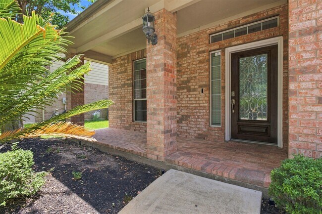 Building Photo - 21811 Honeysuckle Grove Ln