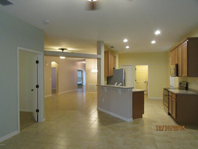 Building Photo - 1708 Maeve Cir