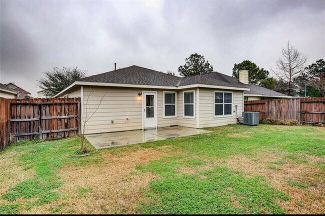 Building Photo - 16407 Grants Manor Ct