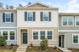 Building Photo - 557 Landing View Dr