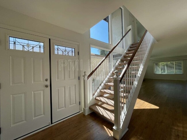 Building Photo - 21909 Huron Ln