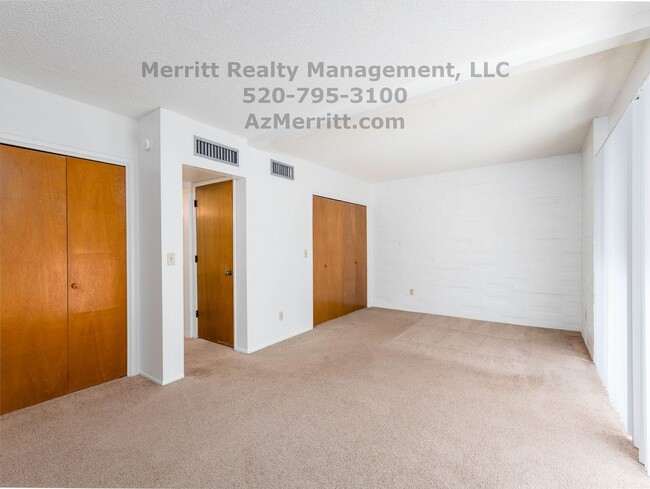 Building Photo - Spacious 2-Bedroom Townhome – Available Now!