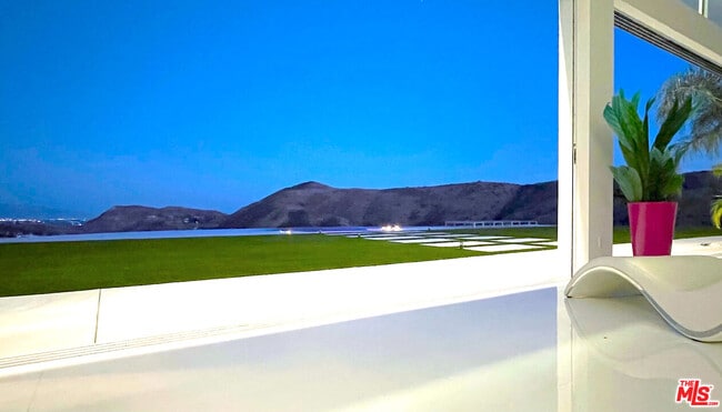 Building Photo - 80 Saddlebow Rd