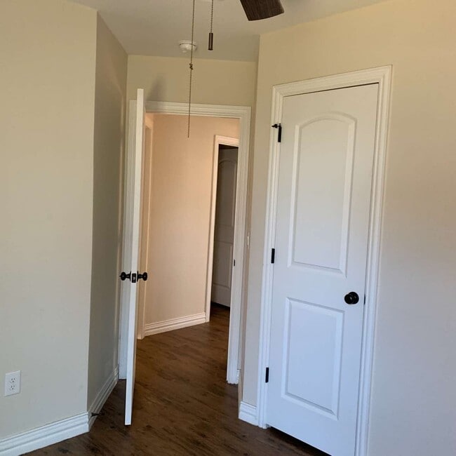 Building Photo - 409 Maple Row