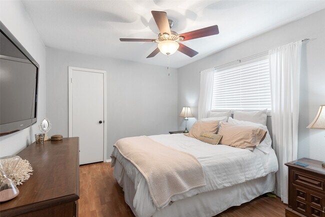 Building Photo - 105 Sweetgum Dr