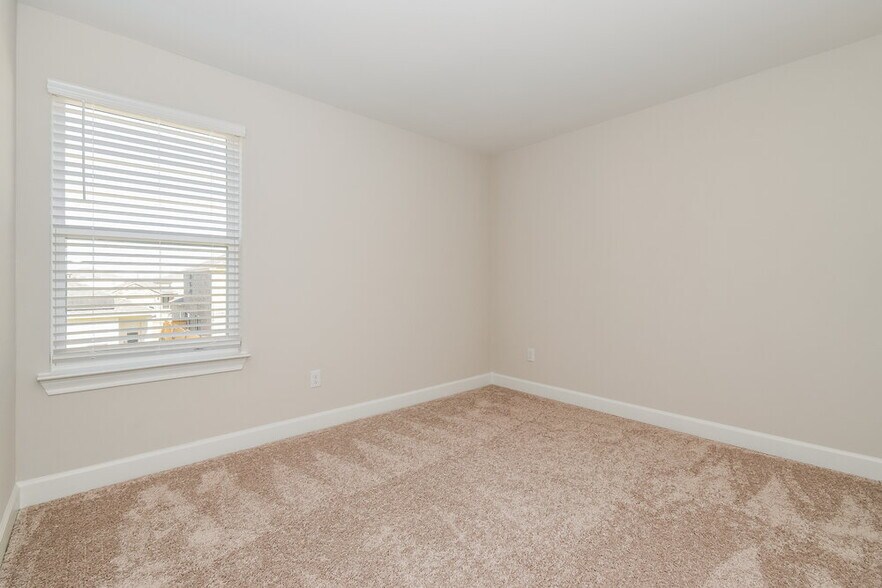 Building Photo - 1210 Princeton Hts Blvd