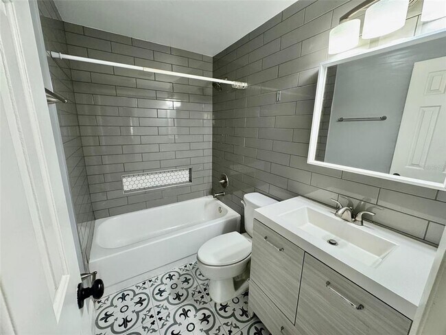 Building Photo - 9852 Flynt Cir