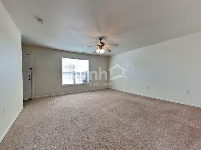 Building Photo - 43 Wolf Creek Ln