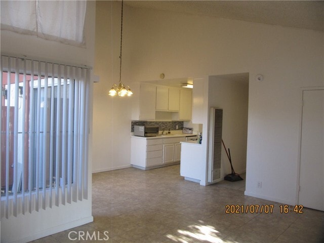 Building Photo - 17564 Orange Dr