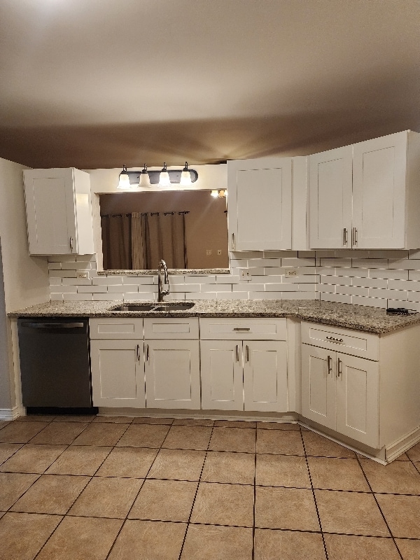 Building Photo - 1741 Chesapeake Ln