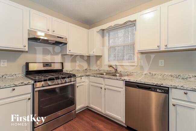 Building Photo - 100 Ivy Brook Dr